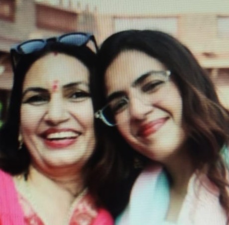 Surbhi Kakkr